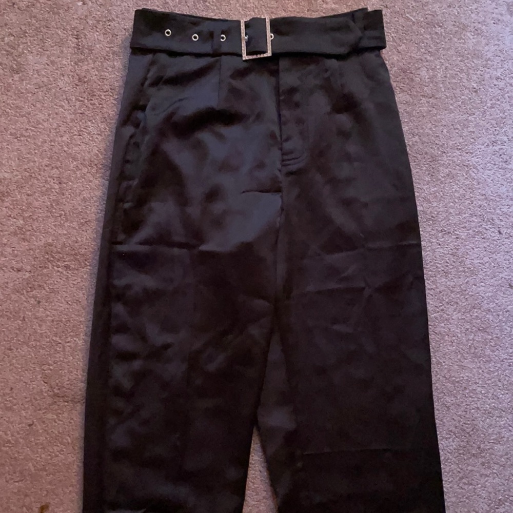 Black, Forever 21, Belted Trousers. Size: XS.